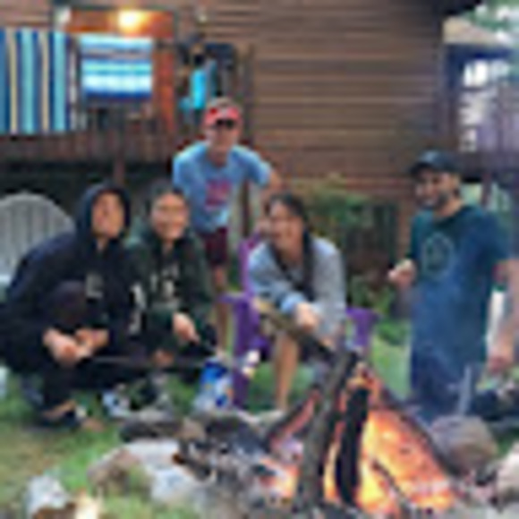 Meet your Posher, Max - Picture 1 of 1